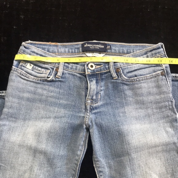 BUNDLE 2 pairs (MIDDLE AND RIGHT) Abercrombie jeans Sz 14Slim - Picture 3 of 7